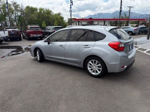 Used 2013 Subaru Impreza 2.0i Premium AWD/4WD image 7
