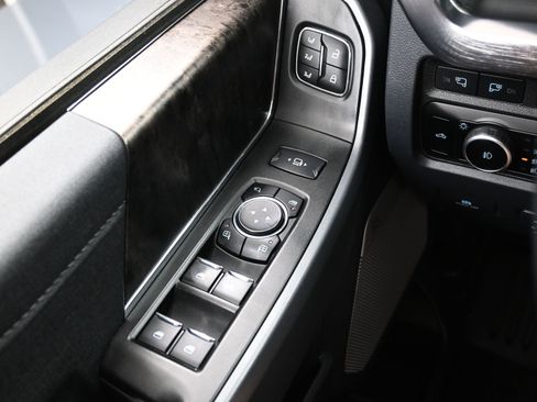 Used 2023 Ford F250 Lariat w/ Lariat Ultimate Package image 24