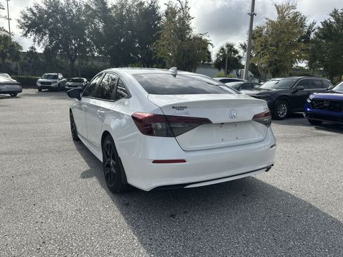 Used 2025 Honda Civic Sport image 4