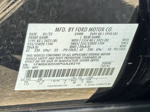 Used 2023 Ford Explorer XLT w/ Equipment Group 202A AWD/4WD image 23