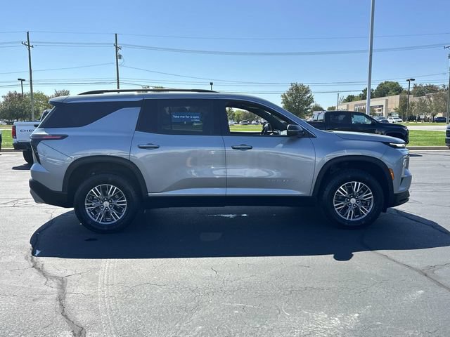 Certified 2025 Chevrolet Traverse LT FWD image 8