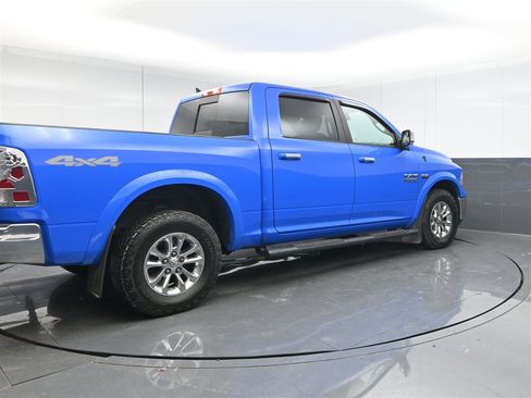 Used 2018 RAM 1500 SLT image 5