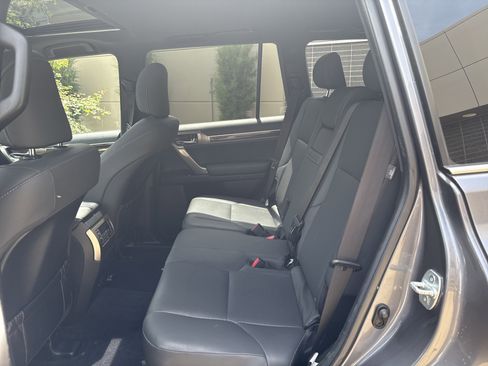 Used 2021 Lexus GX 460 Premium w/ Premium Package AWD/4WD image 31