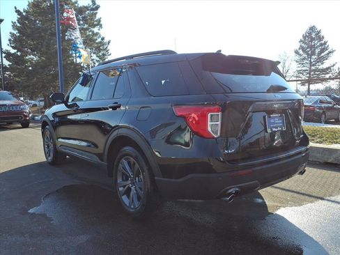 Certified 2024 Ford Explorer XLT w/ Equipment Group 202A image 9