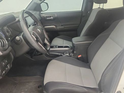 Used 2023 Toyota Tacoma TRD Off-Road w/ Advanced Technology Package AWD/4WD image 14