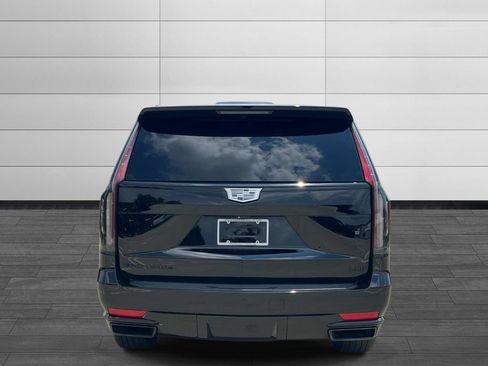 Used 2022 Cadillac Escalade Sport Platinum w/ LPO, ONYX Package AWD/4WD image 4