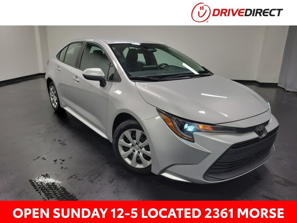 Used 2024 Toyota Corolla LE FWD image 1
