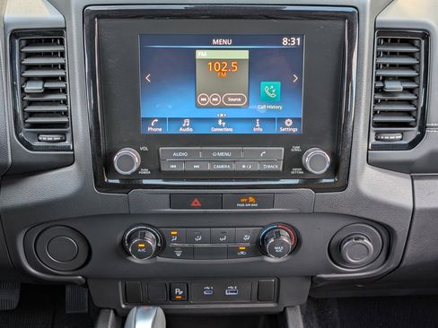 Used 2023 Nissan Frontier SV w/ Midnight Edition Package image 25