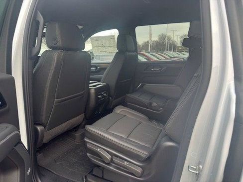 New 2026 GMC Yukon XL Denali w/ LPO, Floor Liner Package image 13
