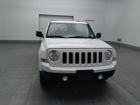 Used 2016 Jeep Patriot Latitude AWD/4WD image 14