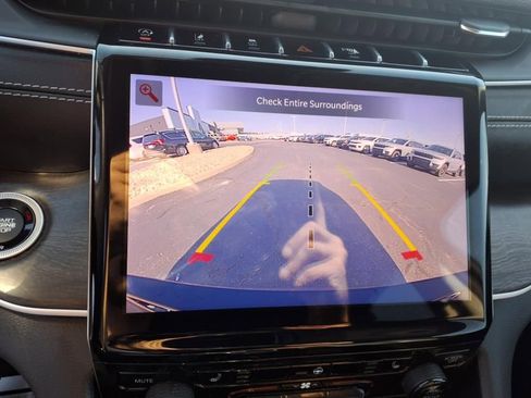 Certified 2021 Jeep Grand Cherokee L Limited image 17