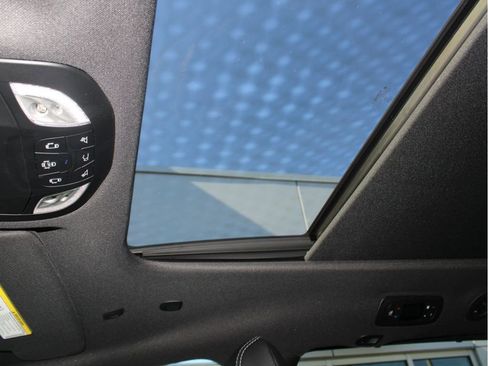 New 2026 Chrysler Pacifica Limited w/ S Appearance Package image 21