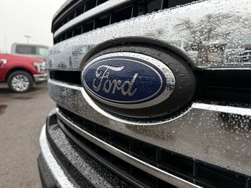 Used 2018 Ford F150 XLT image 9