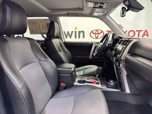 Used 2024 Toyota 4Runner SR5 Premium w/ Moonroof Package AWD/4WD image 12