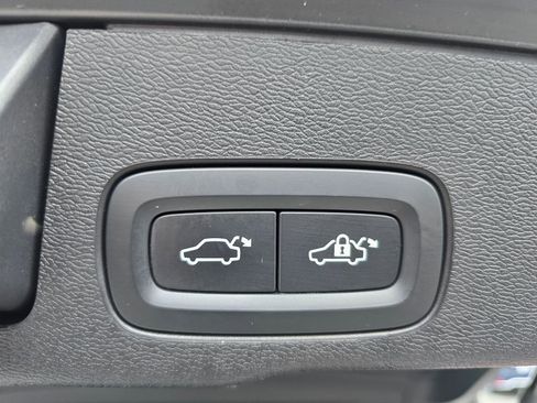 Used 2021 Volvo XC60 T6 Inscription AWD/4WD image 30