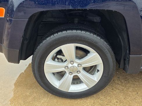 Used 2015 Jeep Patriot Latitude image 26