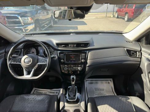 Used 2020 Nissan Rogue SV AWD/4WD image 17