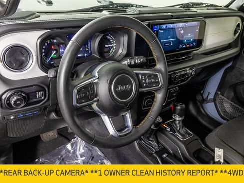 Used 2024 Jeep Wrangler Unlimited Sahara AWD/4WD image 5