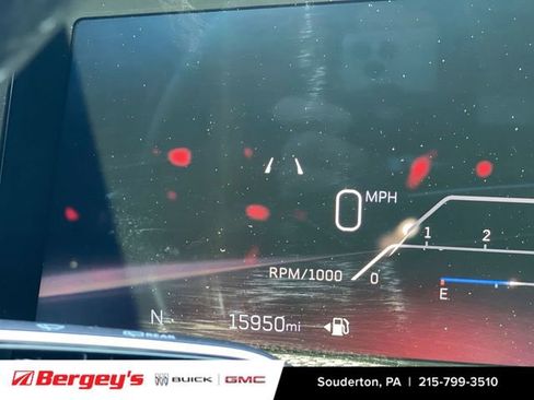 Used 2025 Cadillac Escalade V AWD/4WD image 14