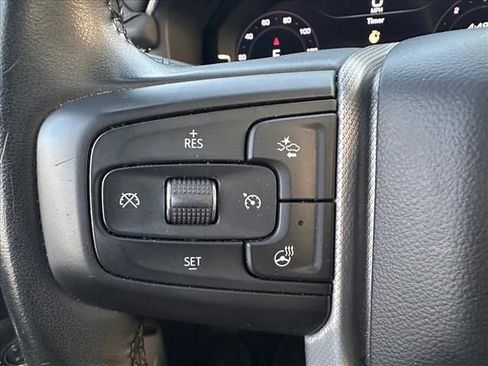 Certified 2024 GMC Yukon Denali image 28