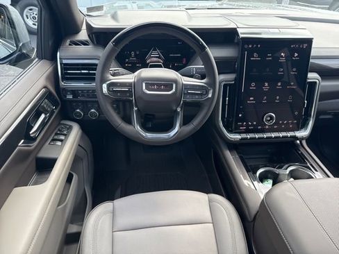 New 2026 GMC Yukon Elevation w/ Elevation Premium Package AWD/4WD image 7