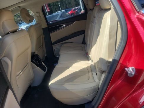 Used 2016 Lincoln MKX Reserve w/ Technology Package FWD image 30