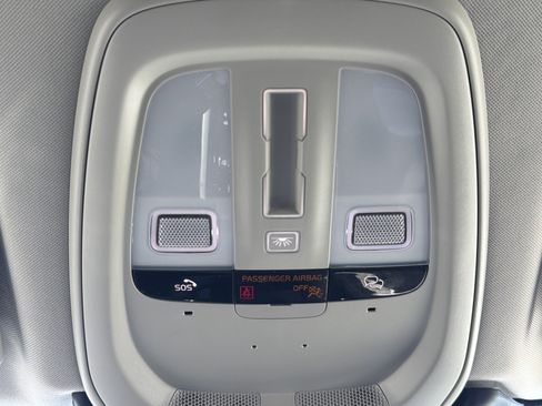 Certified 2025 Volvo XC60 B5 Plus image 29