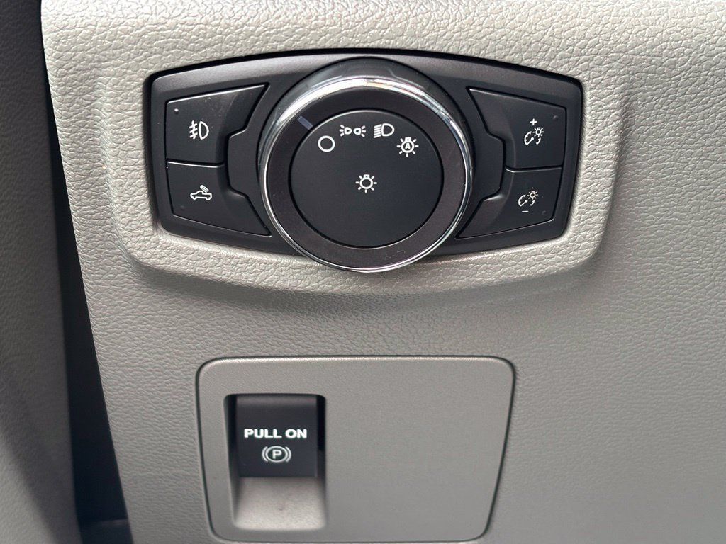 Used 2018 Ford F150 XLT w/ XTR Package AWD/4WD image 26