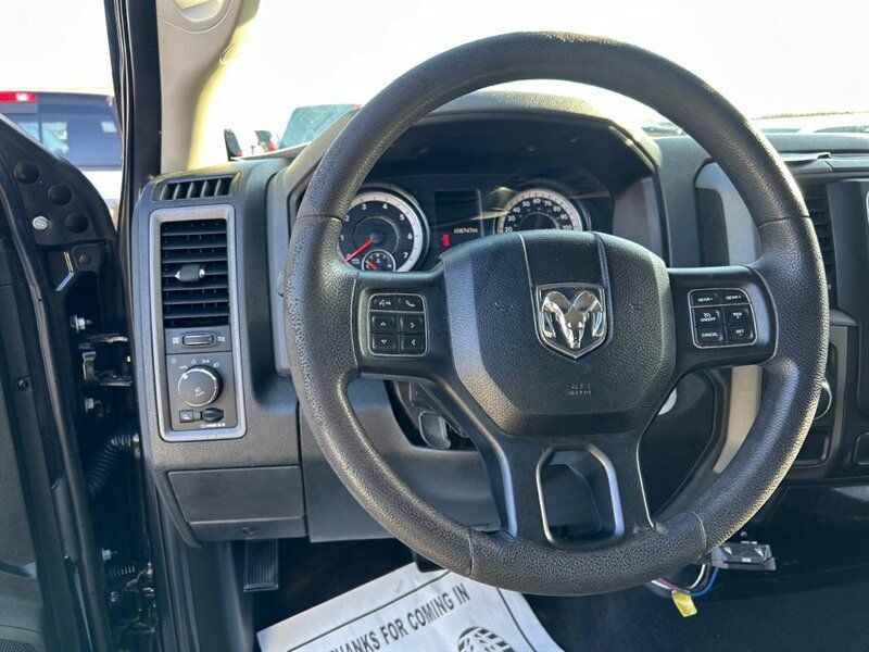 Used 2018 RAM 1500 Express RWD image 20