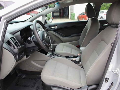 Used 2015 Kia Forte LX FWD image 21