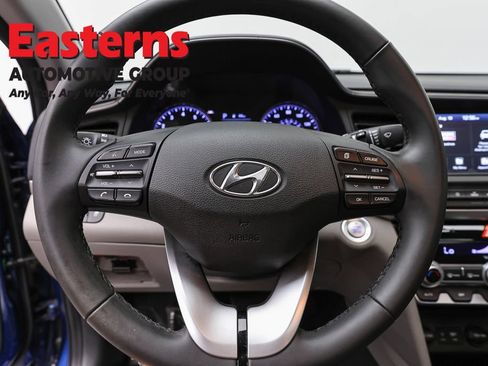 Used 2020 Hyundai Elantra Value Edition FWD image 10