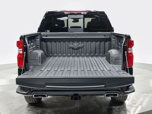 Used 2025 Chevrolet Silverado 1500 High Country AWD/4WD image 6