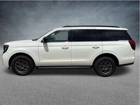 Used 2025 Ford Expedition Active RWD image 6