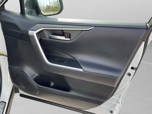 Used 2020 Toyota RAV4 XSE image 22