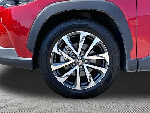 Certified 2023 Toyota Corolla Cross XLE FWD image 11
