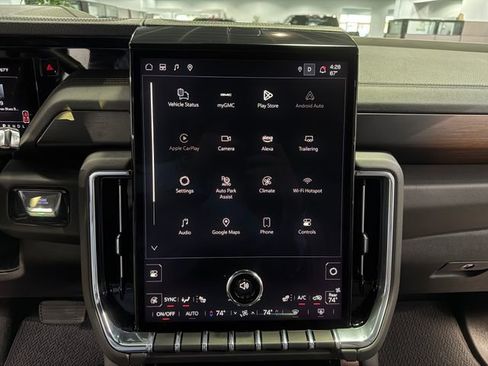 Certified 2025 GMC Yukon XL Denali image 21