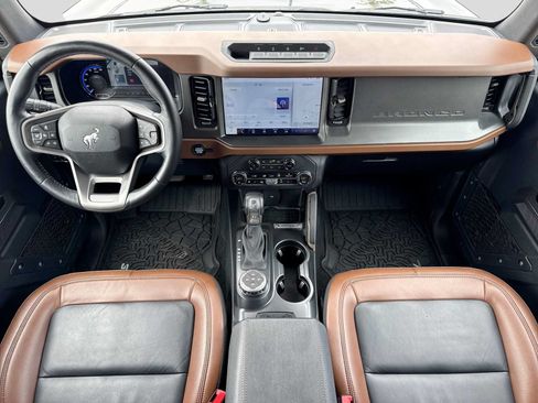 Used 2024 Ford Bronco Outer Banks w/ Sasquatch Package AWD/4WD image 14