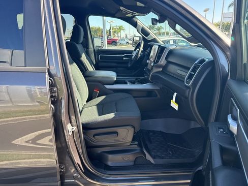 New 2026 RAM 1500 Big Horn AWD/4WD image 16