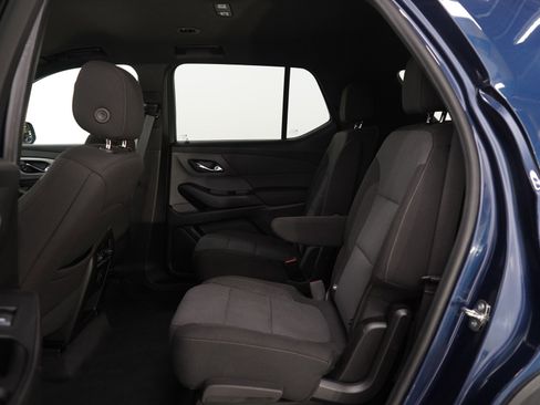Used 2023 Chevrolet Traverse LT image 20