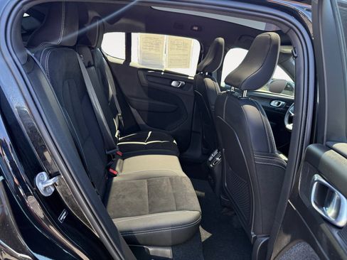 Used 2023 Volvo C40 P8 Recharge Ultimate w/ Protection Package Premier AWD/4WD image 18