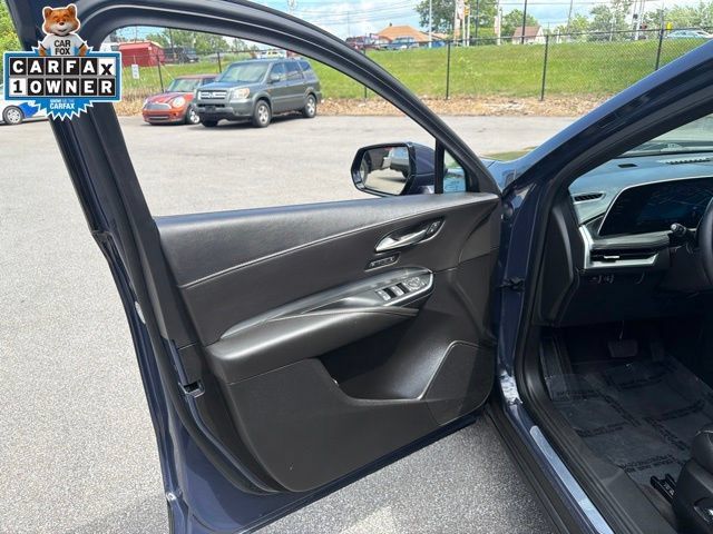Used 2025 Cadillac XT4 Premium Luxury AWD/4WD image 13