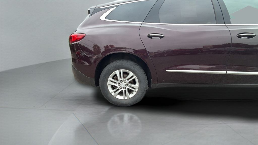 Used 2018 Buick Enclave Essence AWD/4WD image 34