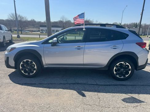 Used 2023 Subaru Crosstrek 2.0i Premium image 6
