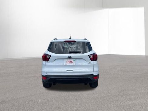 Used 2019 Ford Escape SE FWD image 6