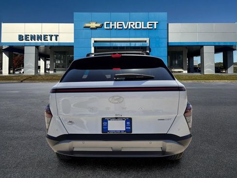 Used 2024 Hyundai Kona Limited image 6