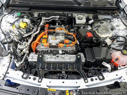 New 2025 Cadillac Lyriq Luxury w/ LPO, Floor Liner Package image 22