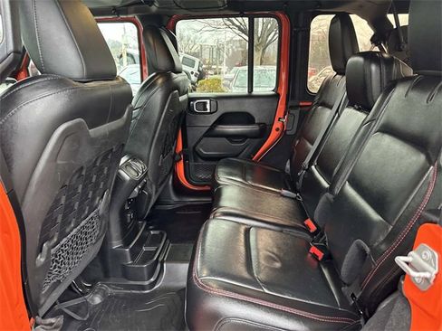 Used 2019 Jeep Wrangler Unlimited Rubicon w/ Steel Bumper Group image 12