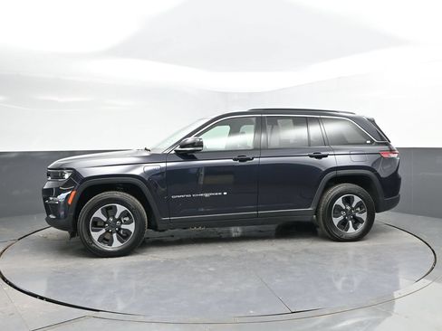 Used 2024 Jeep Grand Cherokee Limited 4xe AWD/4WD image 4