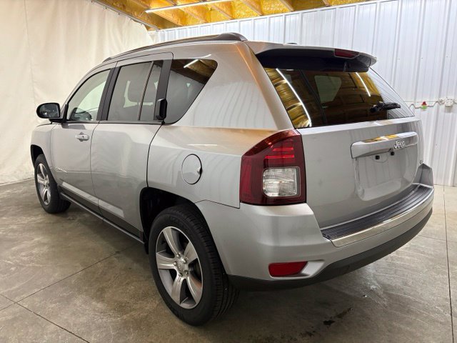 Used 2016 Jeep Compass High Altitude FWD image 7