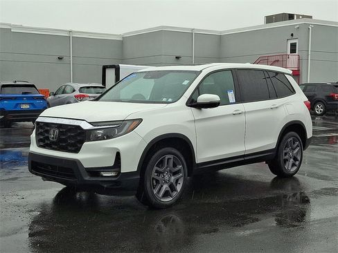 Used 2023 Honda Passport EX-L image 3